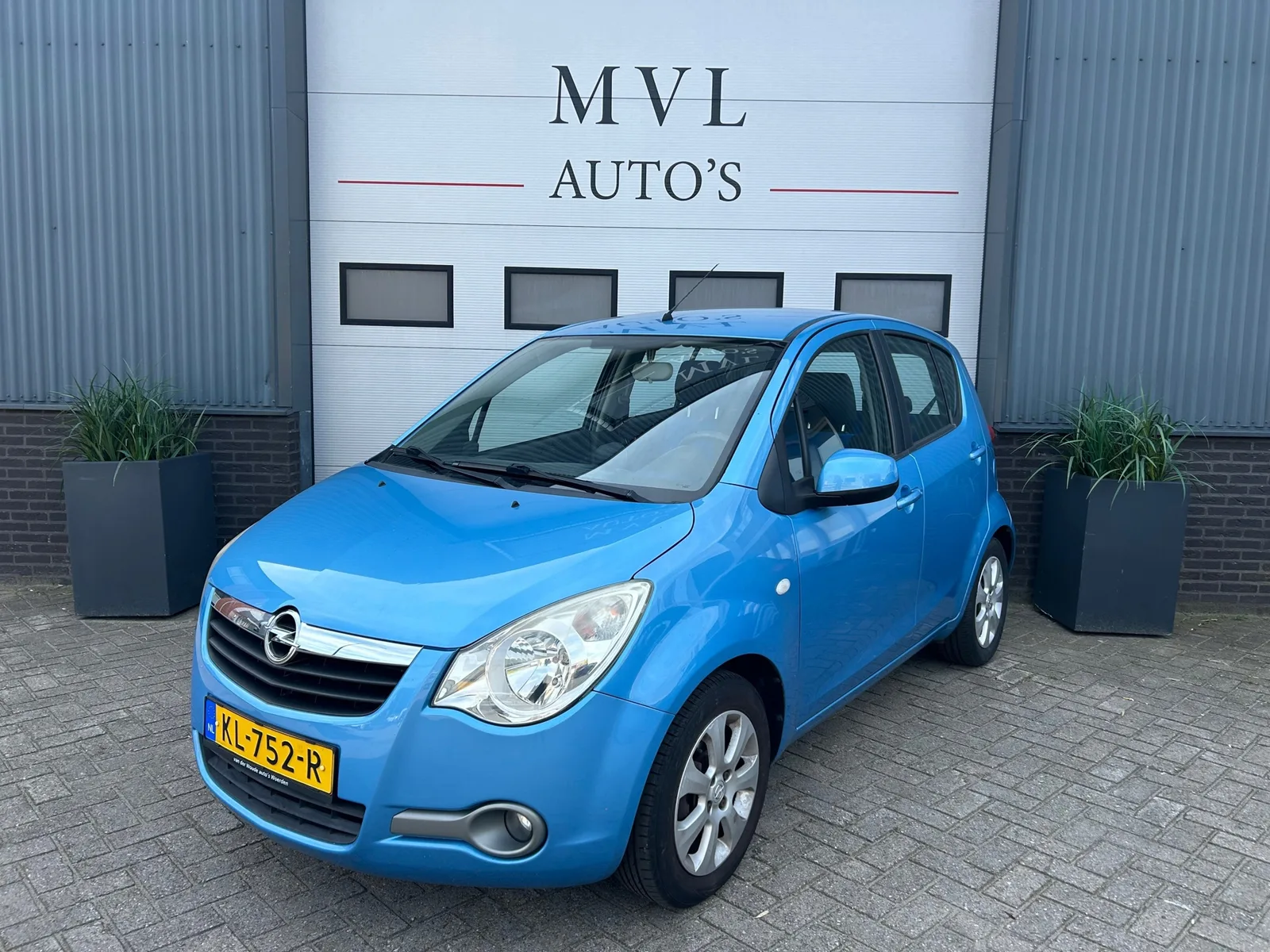 Opel Agila (2009) — foto 1