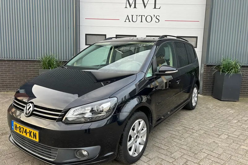 Volkswagen Touran (2015)