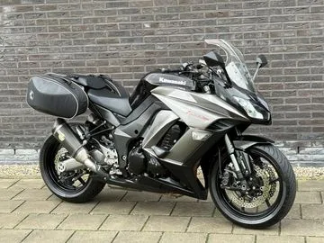 Kawasaki Z1000 (2013) — foto 1