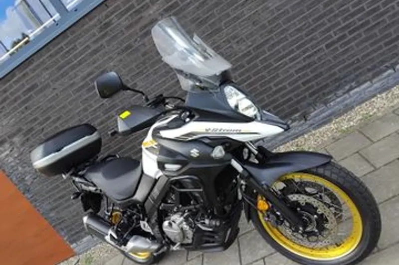 Suzuki V-Strom 650 (2021)