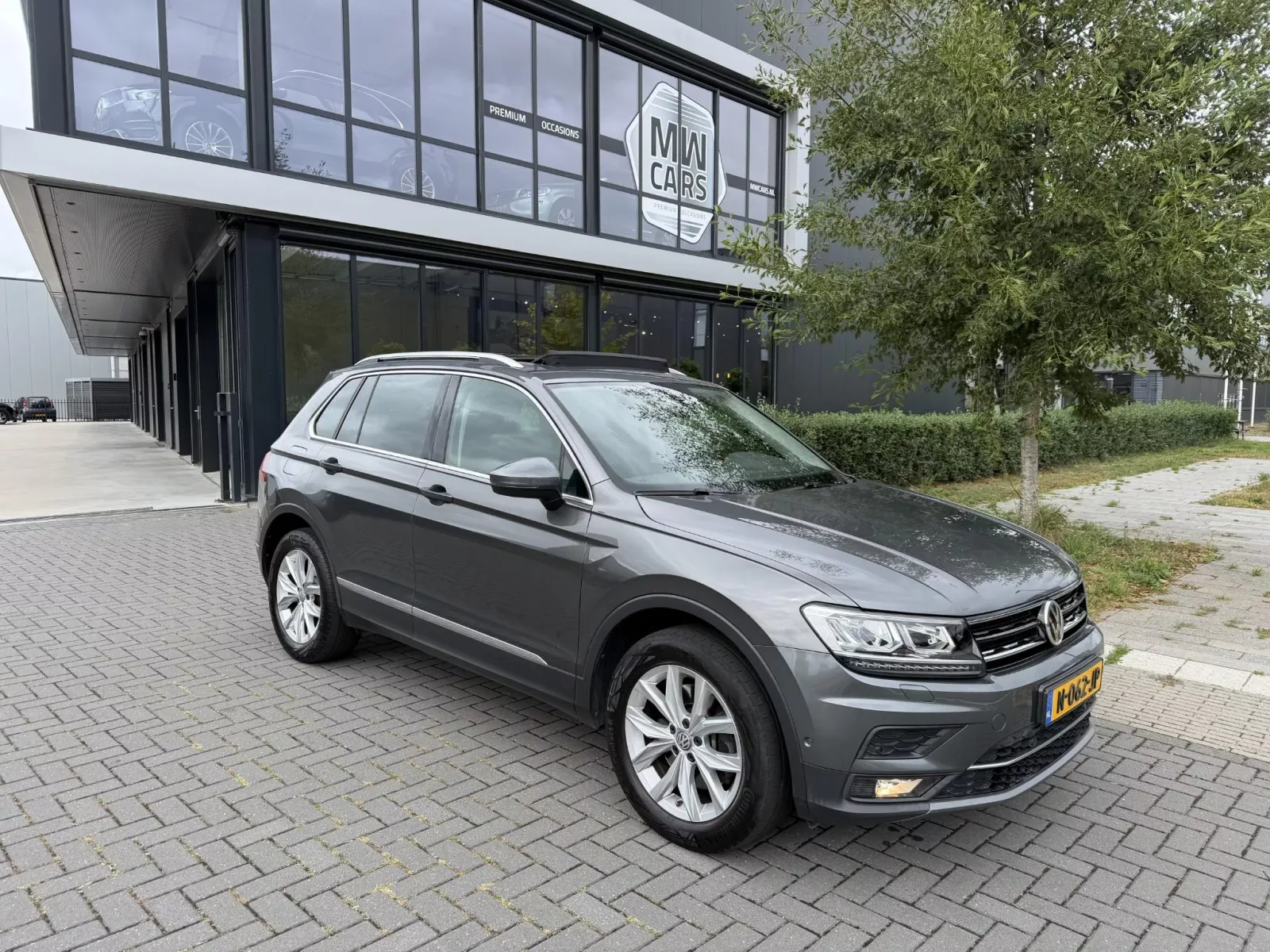 Volkswagen Tiguan (2017) — foto 1
