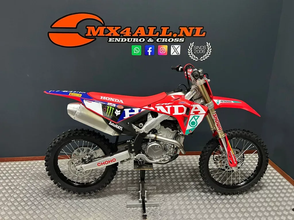 Honda CRF 250 R (2026) — foto 1