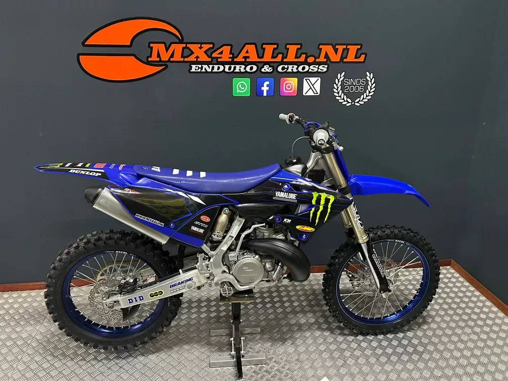 Yamaha YZ 250 (2026) — foto 1