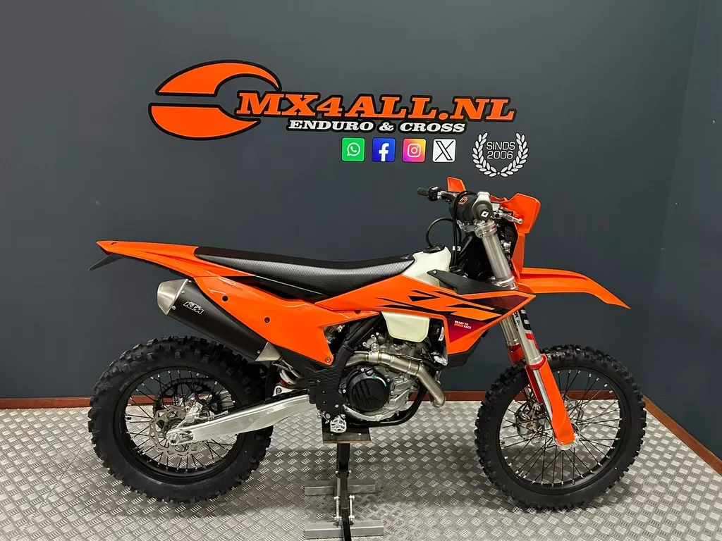 KTM 450 EXC F (2026) — foto 1