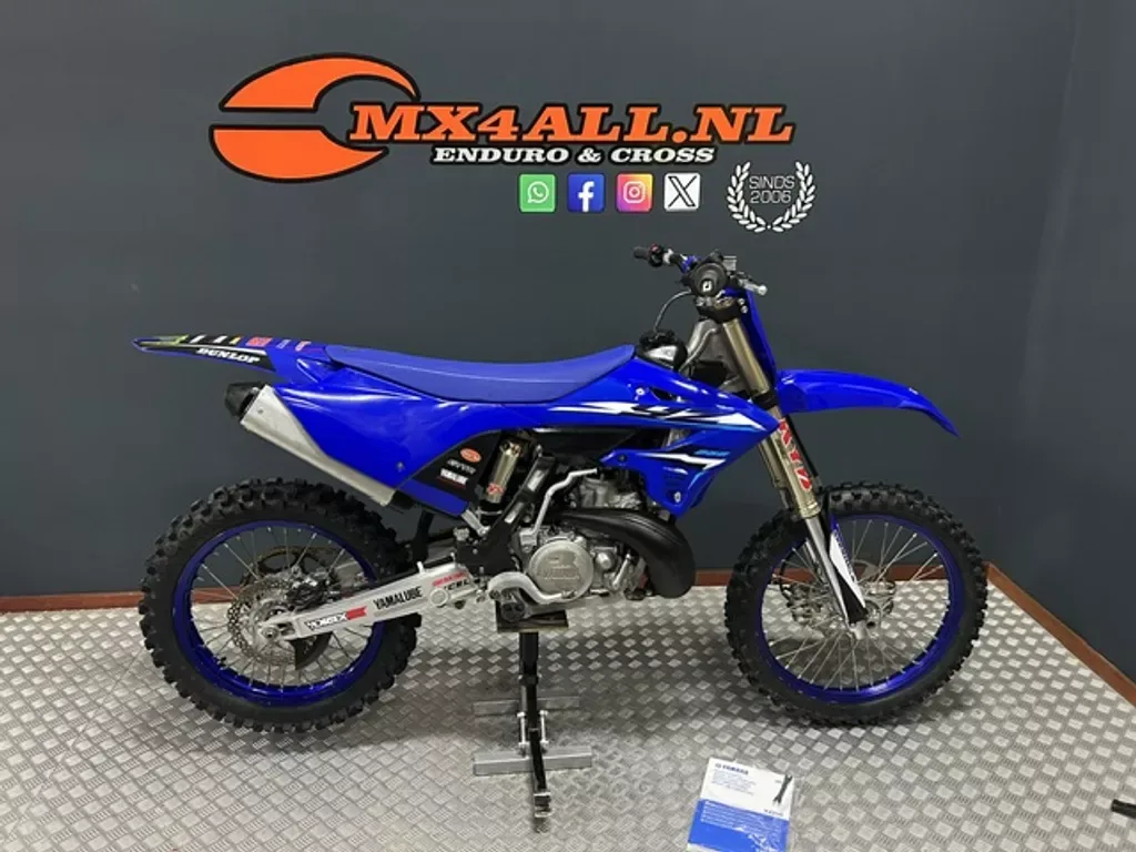 Yamaha YZ 250 (2024) — foto 1