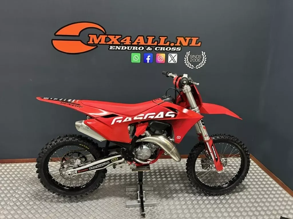 KTM 125 SX (2024) — foto 1