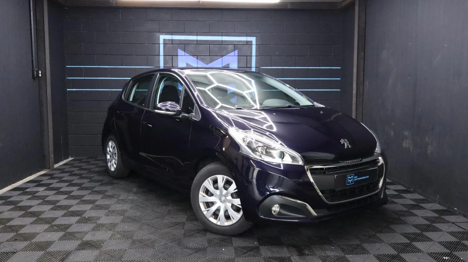 Peugeot 208 (2018) — foto 1