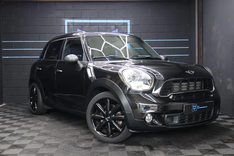 MINI Countryman (2012)