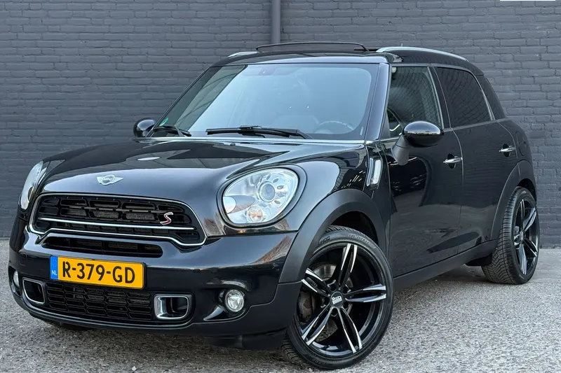 MINI Countryman (2016)