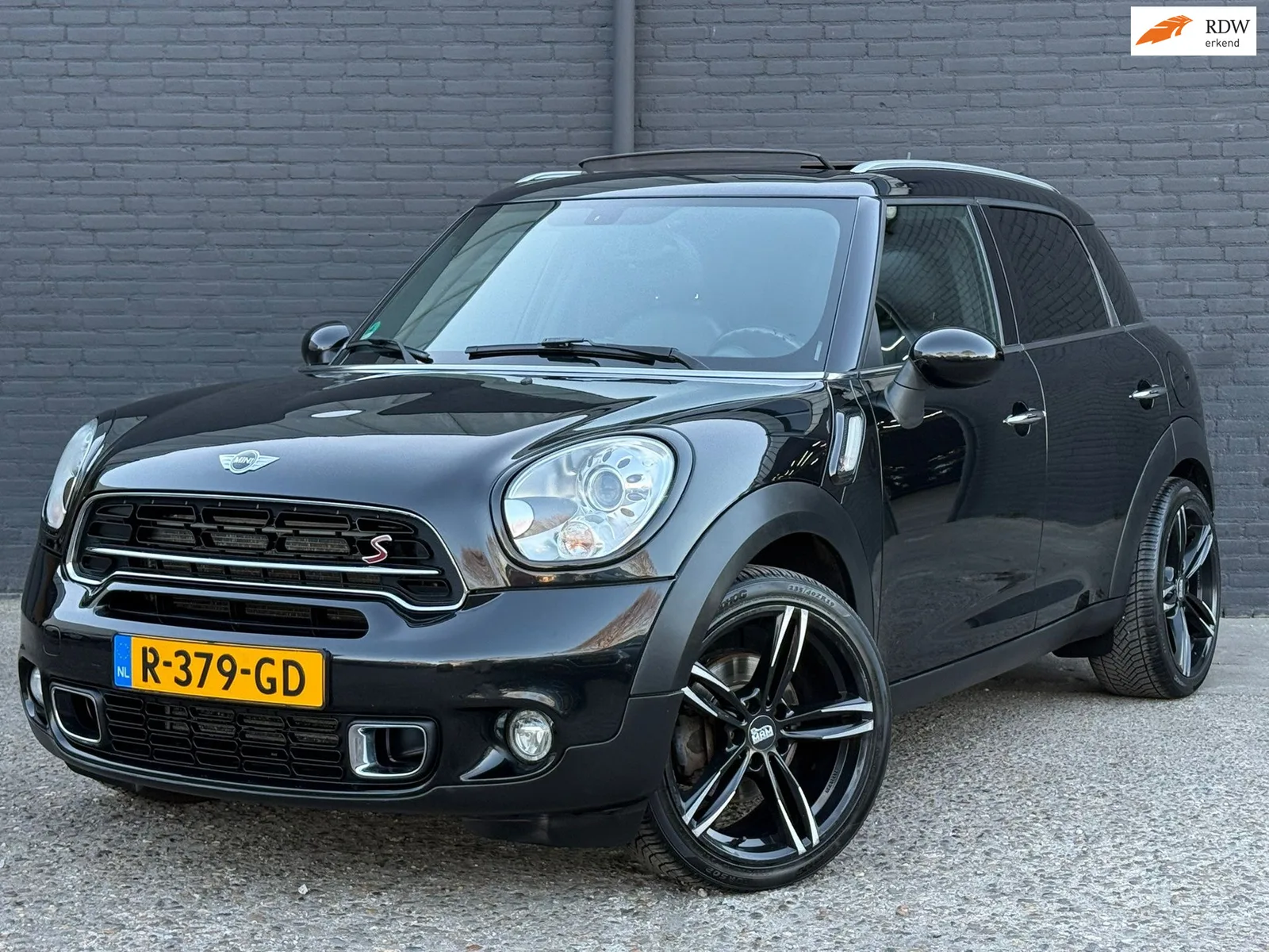 MINI Countryman (2016) — foto 1