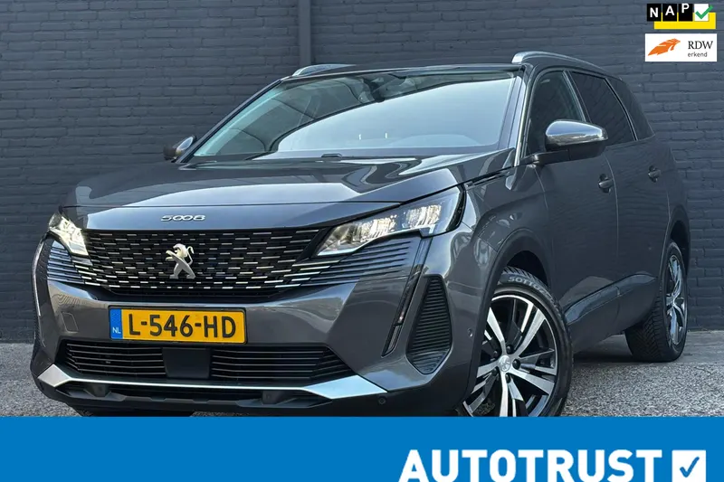 Peugeot 5008 (2021)