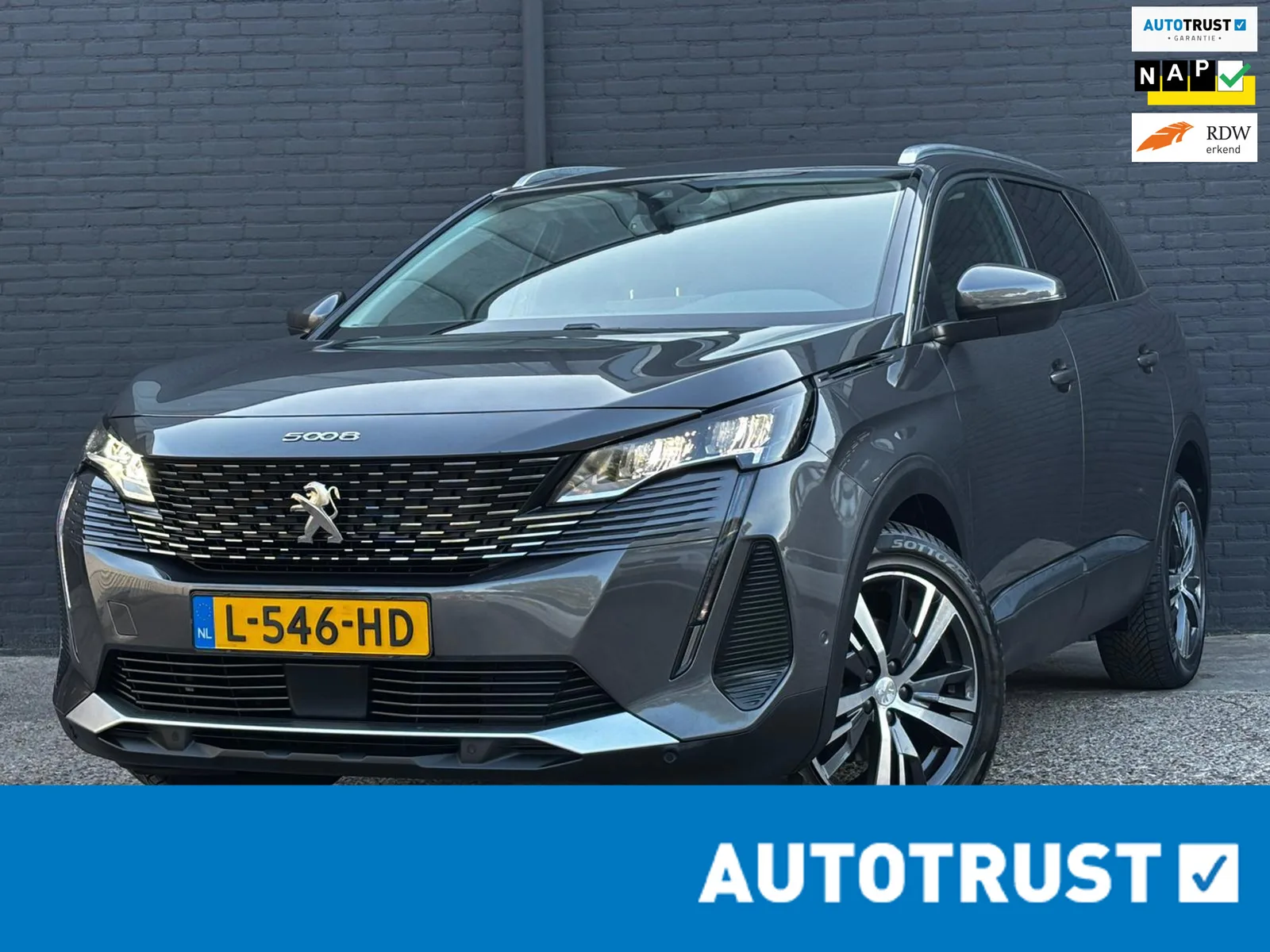 Peugeot 5008 (2021) — foto 1