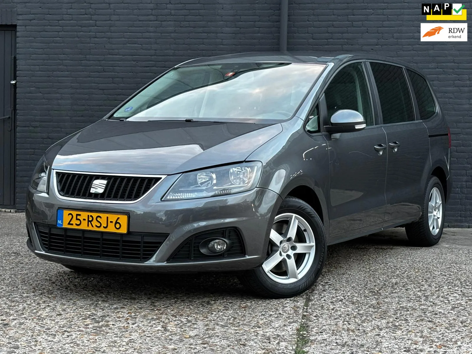 SEAT Alhambra (2011) — foto 1