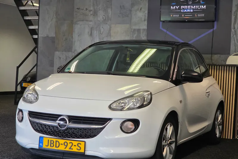Opel Adam (2014)
