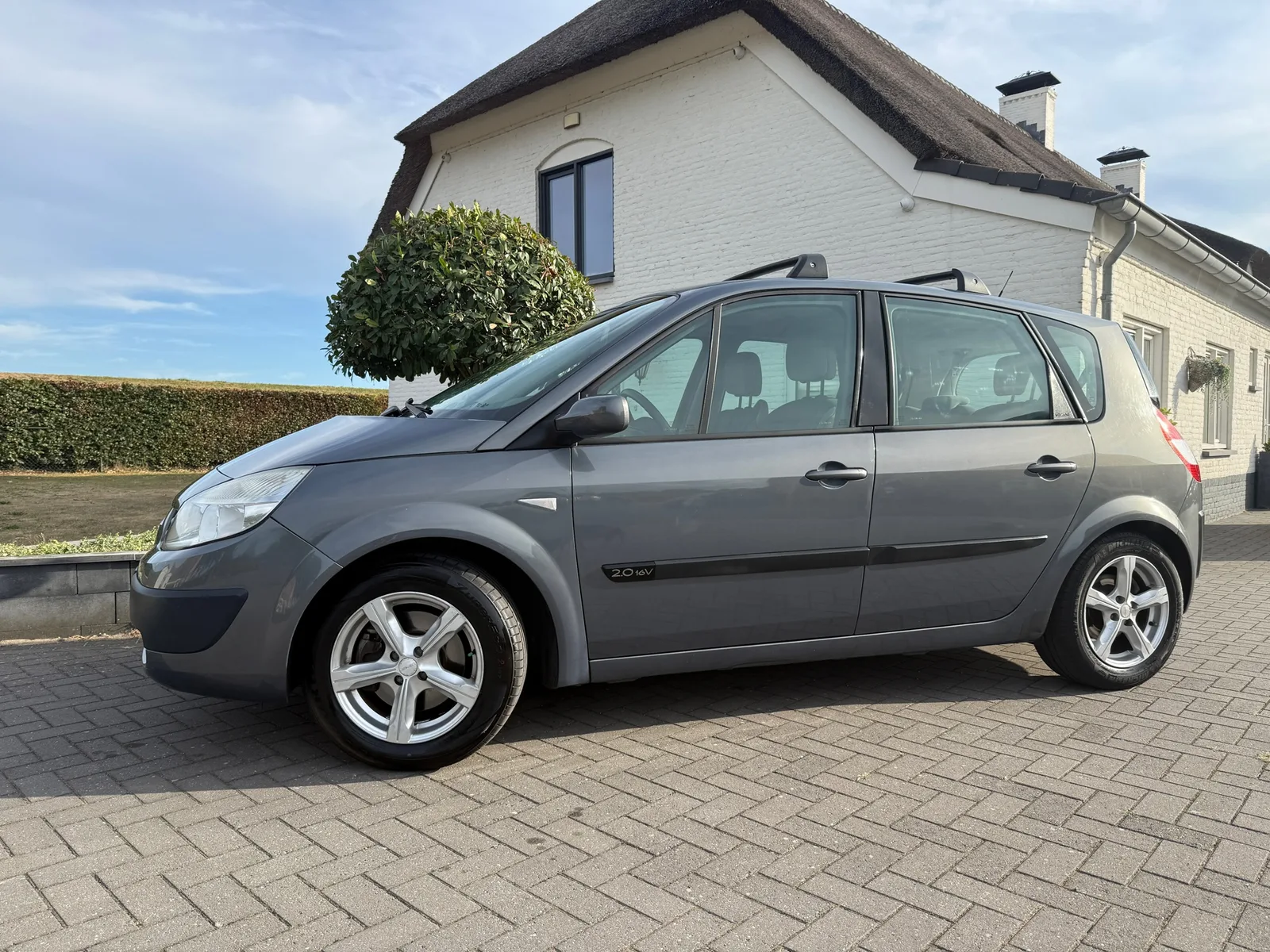 Renault Scénic (2006) — foto 1