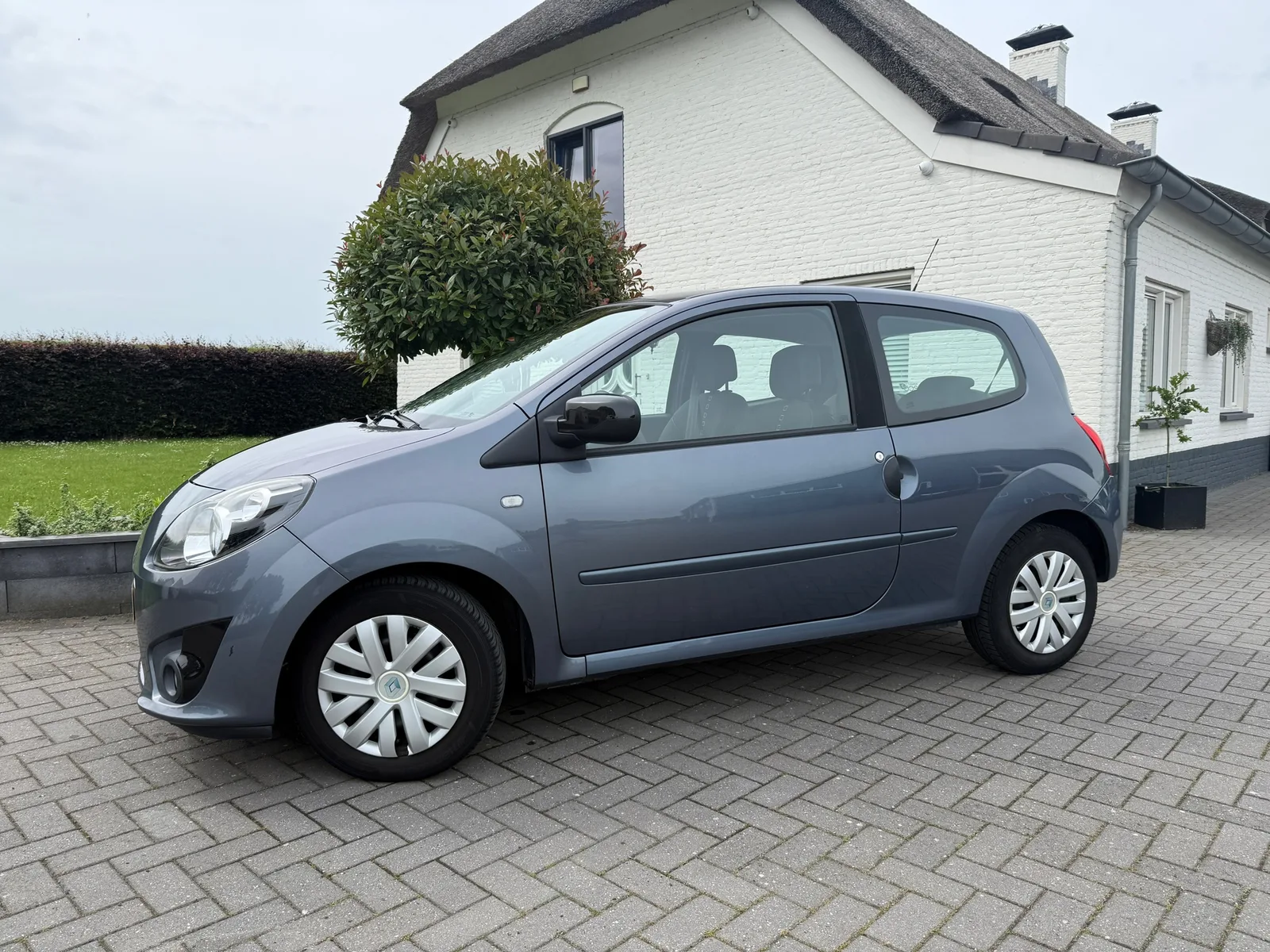 Renault Twingo (2011) — foto 1