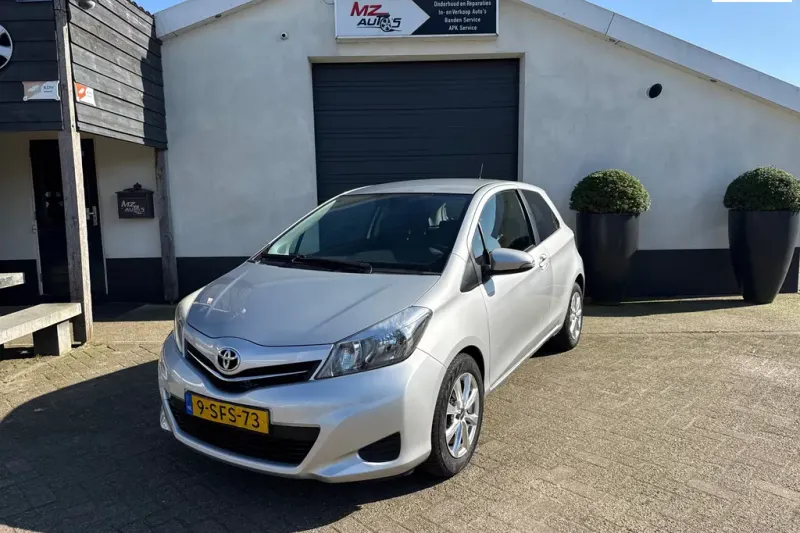 Toyota Yaris (2013)