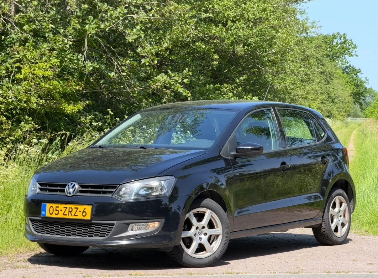 Volkswagen Polo (2012) — foto 1