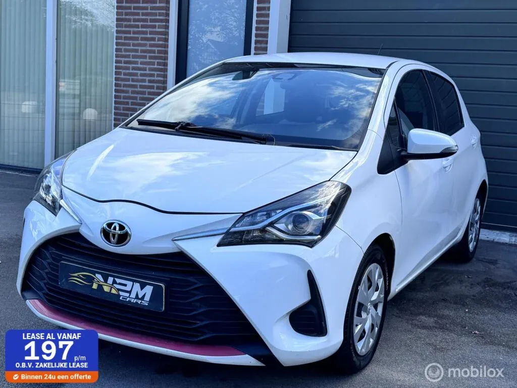 Toyota Yaris (2019) — foto 1