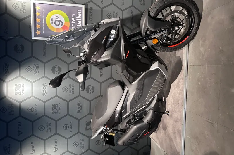 Aprilia SR GT 400 400cc (2026)