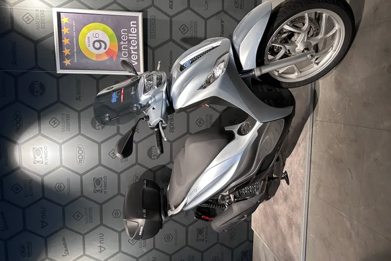 Piaggio MEDLEY 200cc (2025)