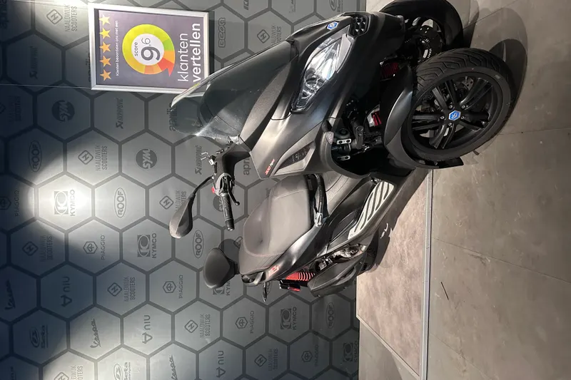Piaggio MP3 300cc (2022)