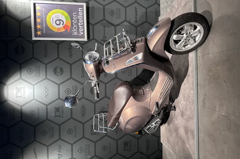 Vespa Primavera (2017)