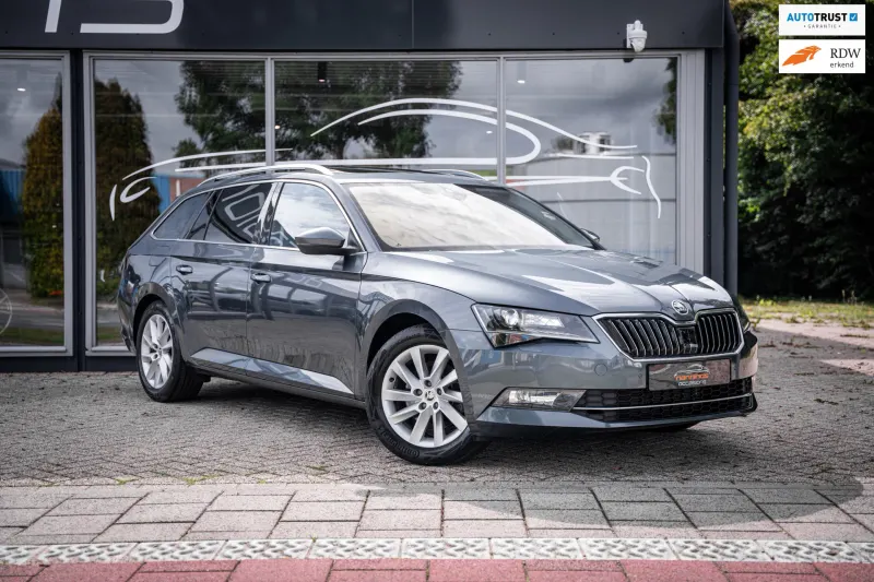 Škoda Superb (2019)