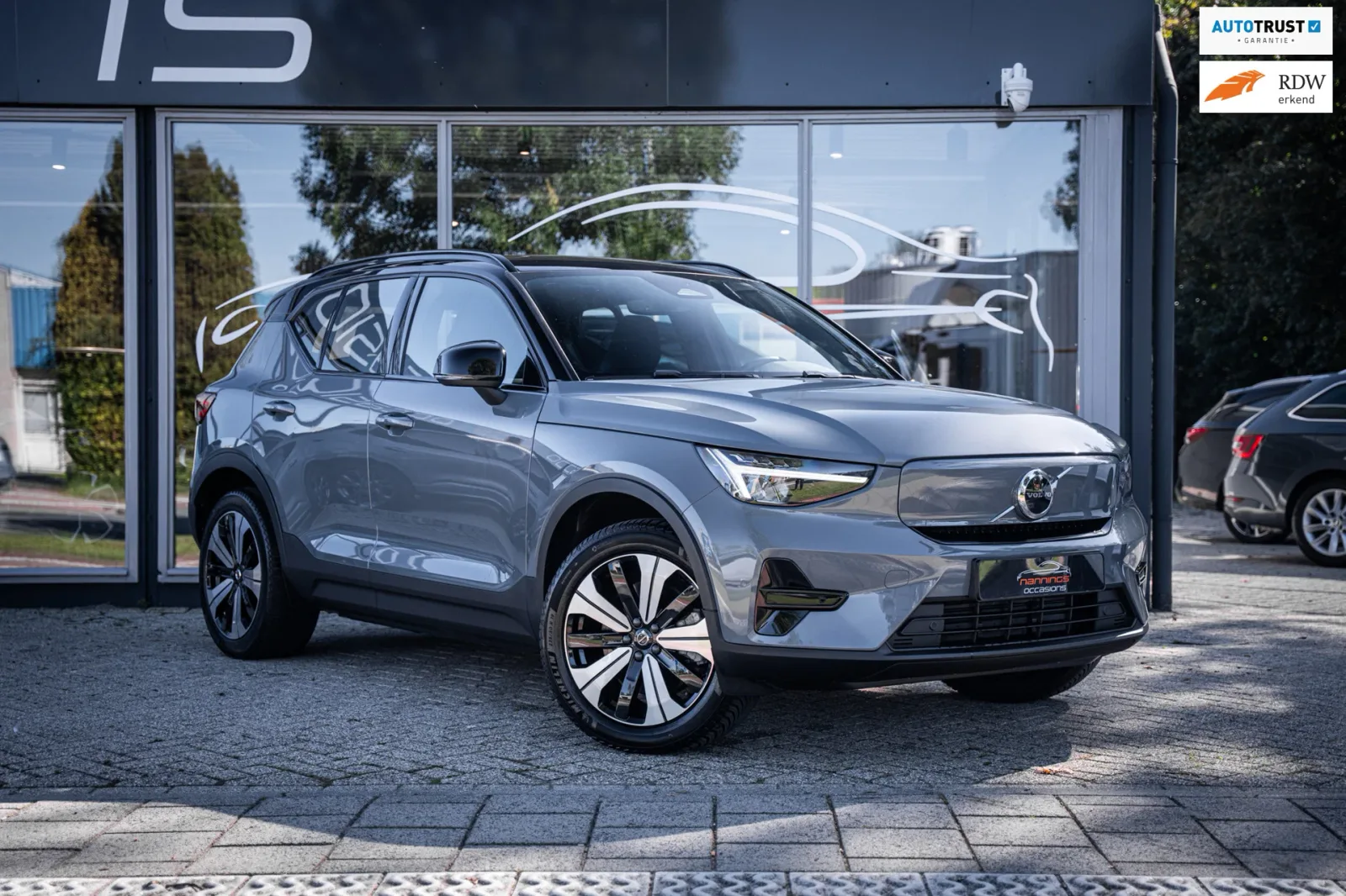 Volvo XC40 (2023) — foto 1