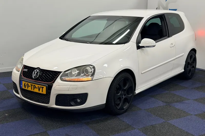 Volkswagen Golf (2007)