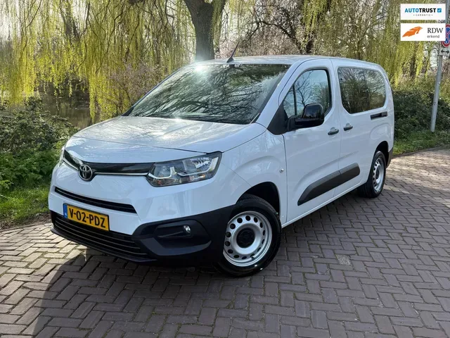 Toyota ProAce City (2023) — foto 1
