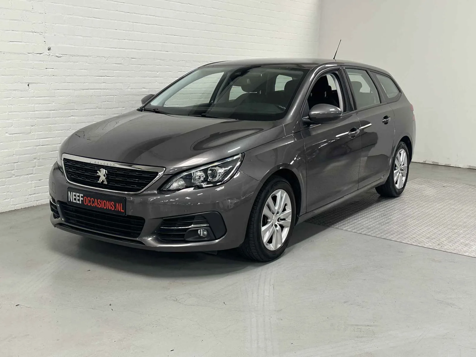 Peugeot 308 (2019) — foto 1