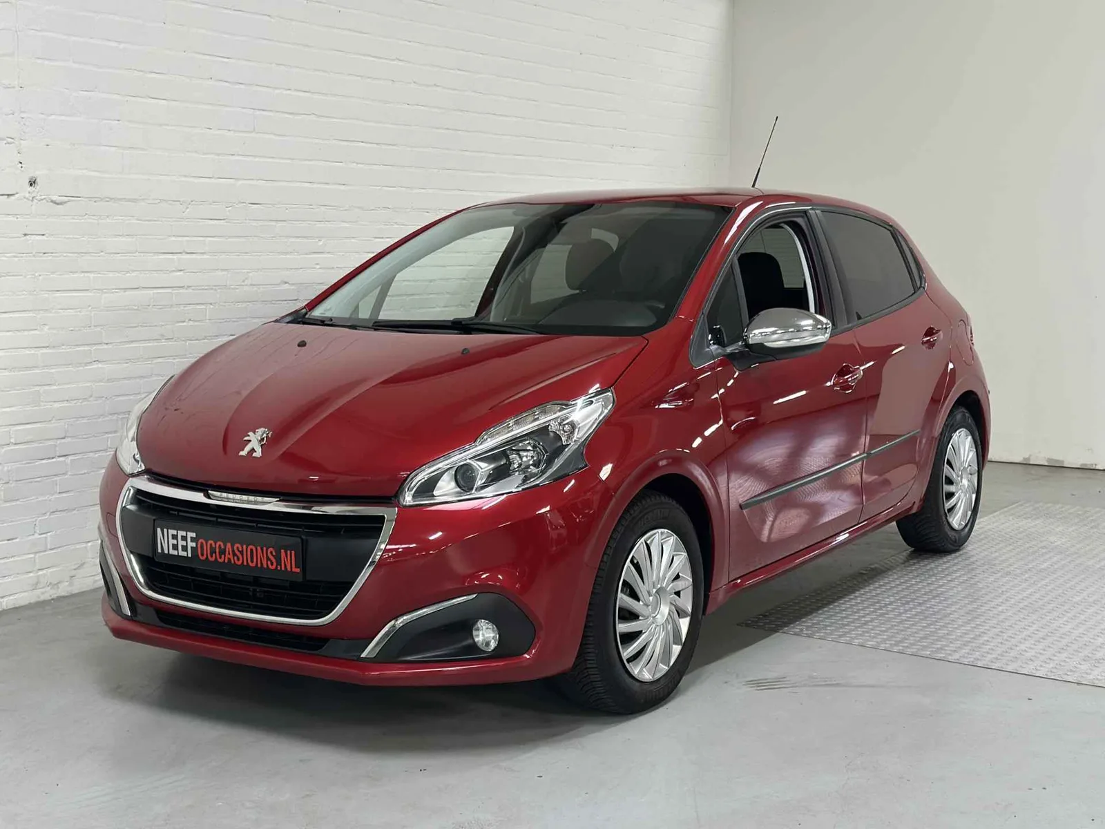 Peugeot 208 (2018) — foto 1