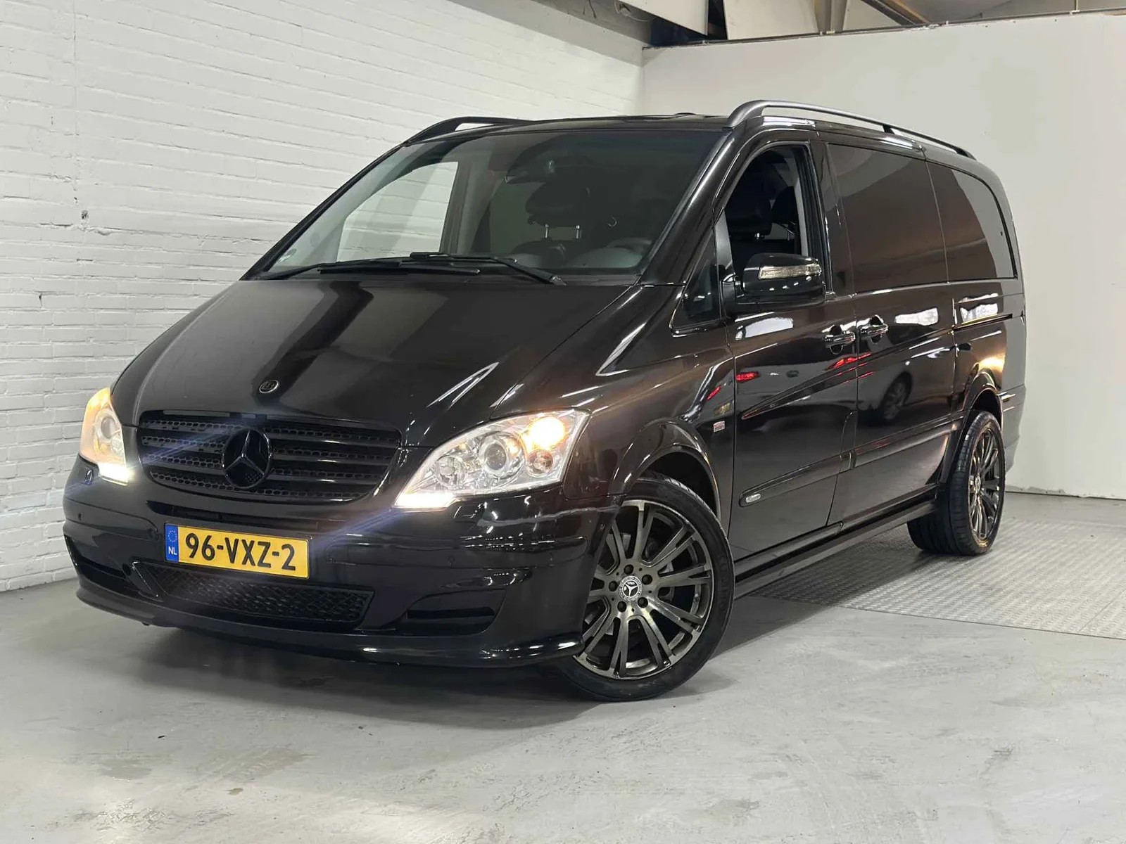 Mercedes-Benz Viano (2009) — foto 1