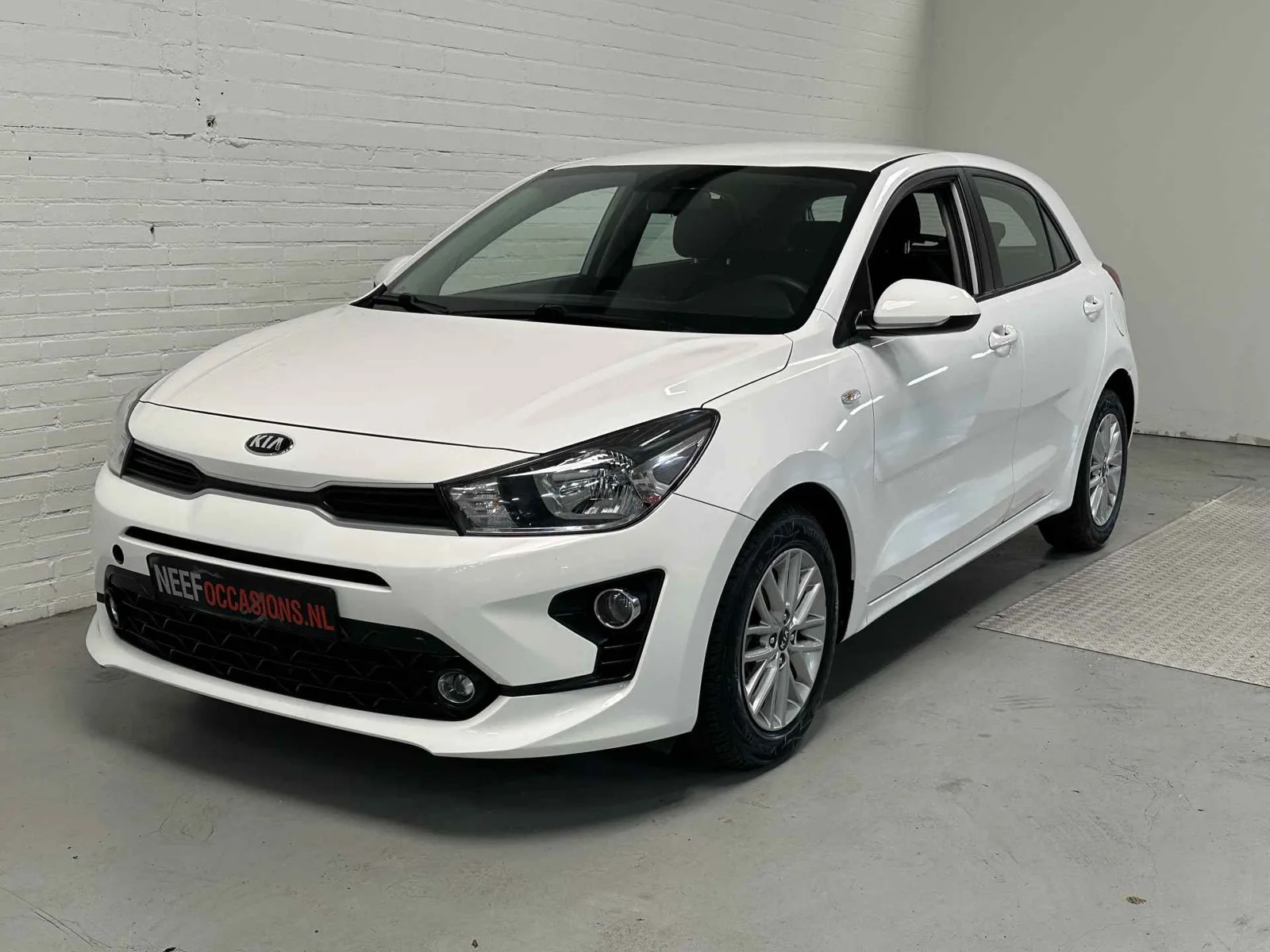 Kia Rio (2021) — foto 1