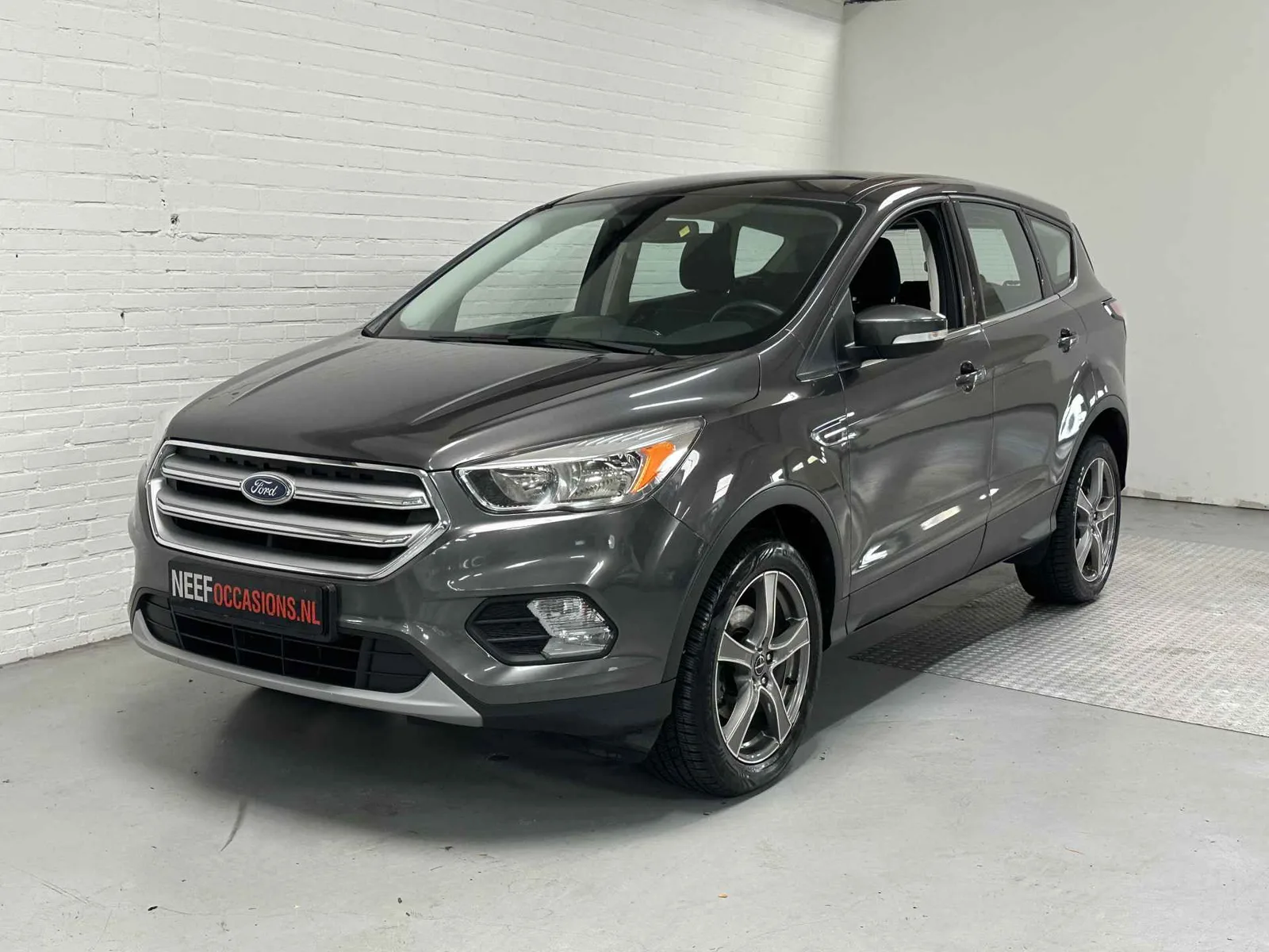 Ford Kuga (2017) — foto 1