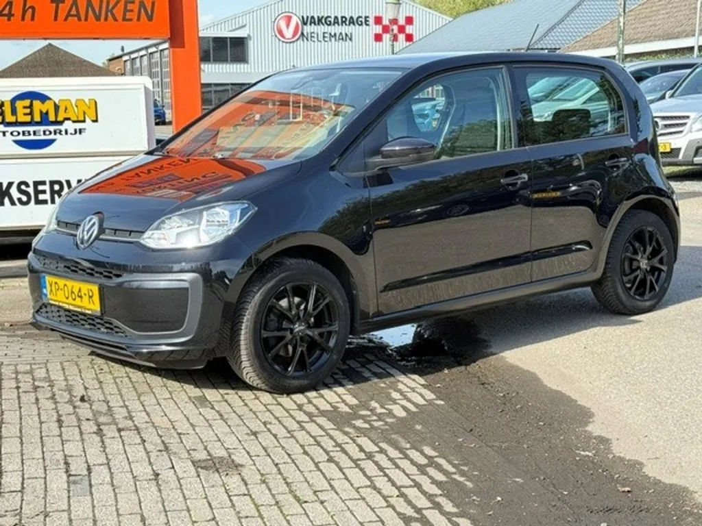 Volkswagen Up! (2019) — foto 1