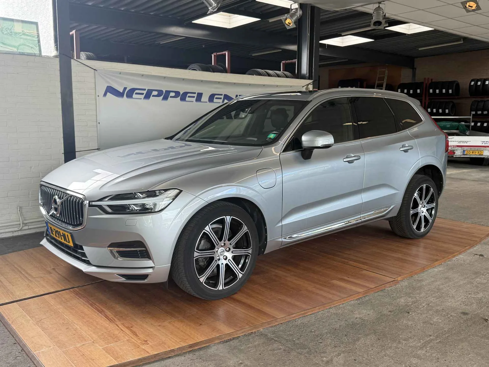 Volvo XC60 (2017) — foto 1