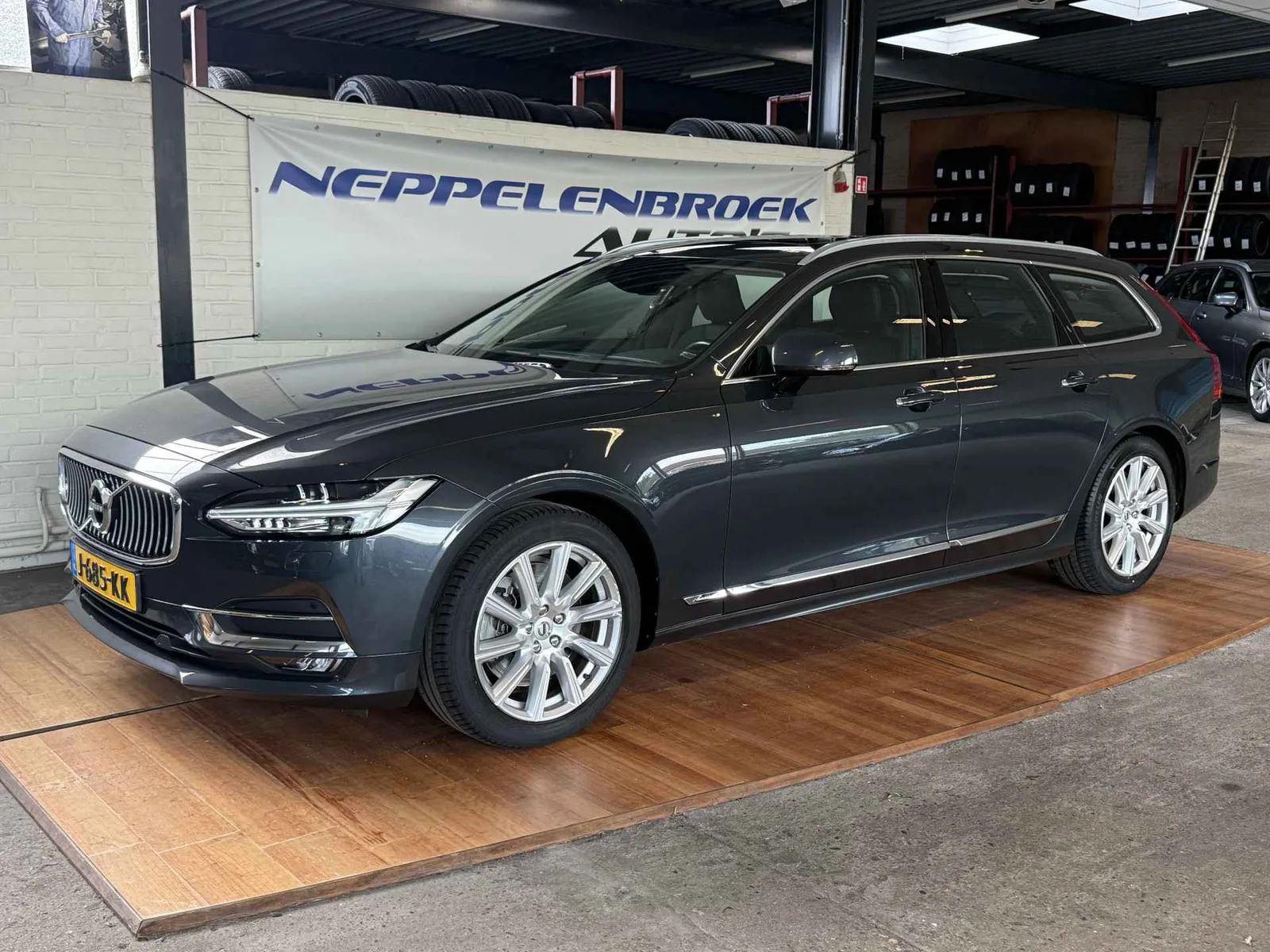 Volvo V90 (2020) — foto 1