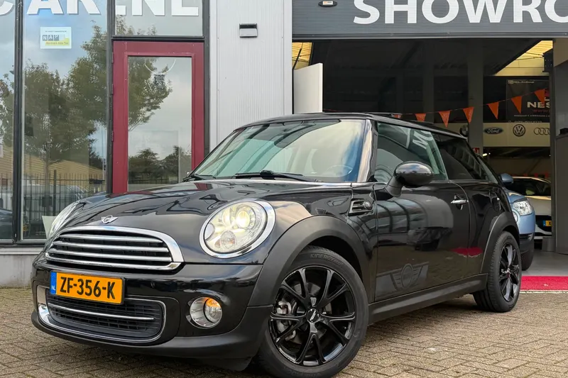 MINI Cooper (2011)