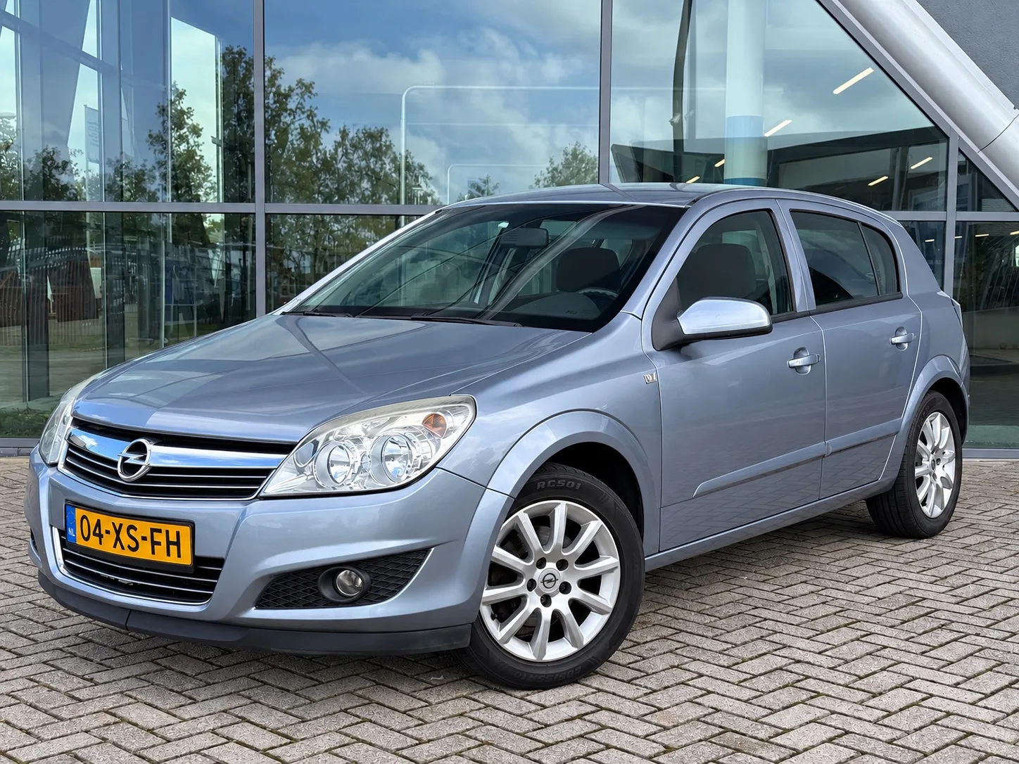 Opel Astra (2007) — foto 1