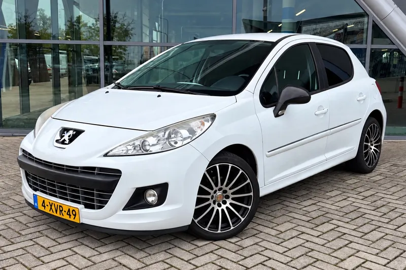 Peugeot 207 (2011)