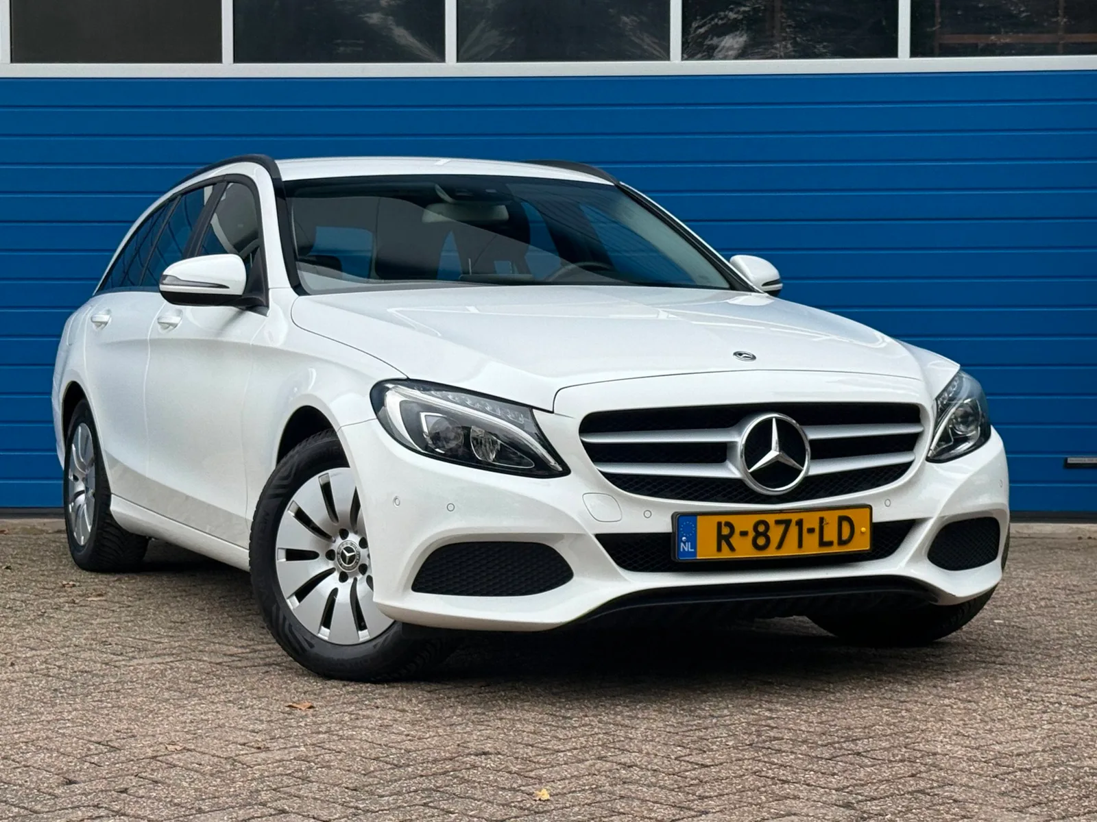 Mercedes-Benz C-Klasse (2017) — foto 1
