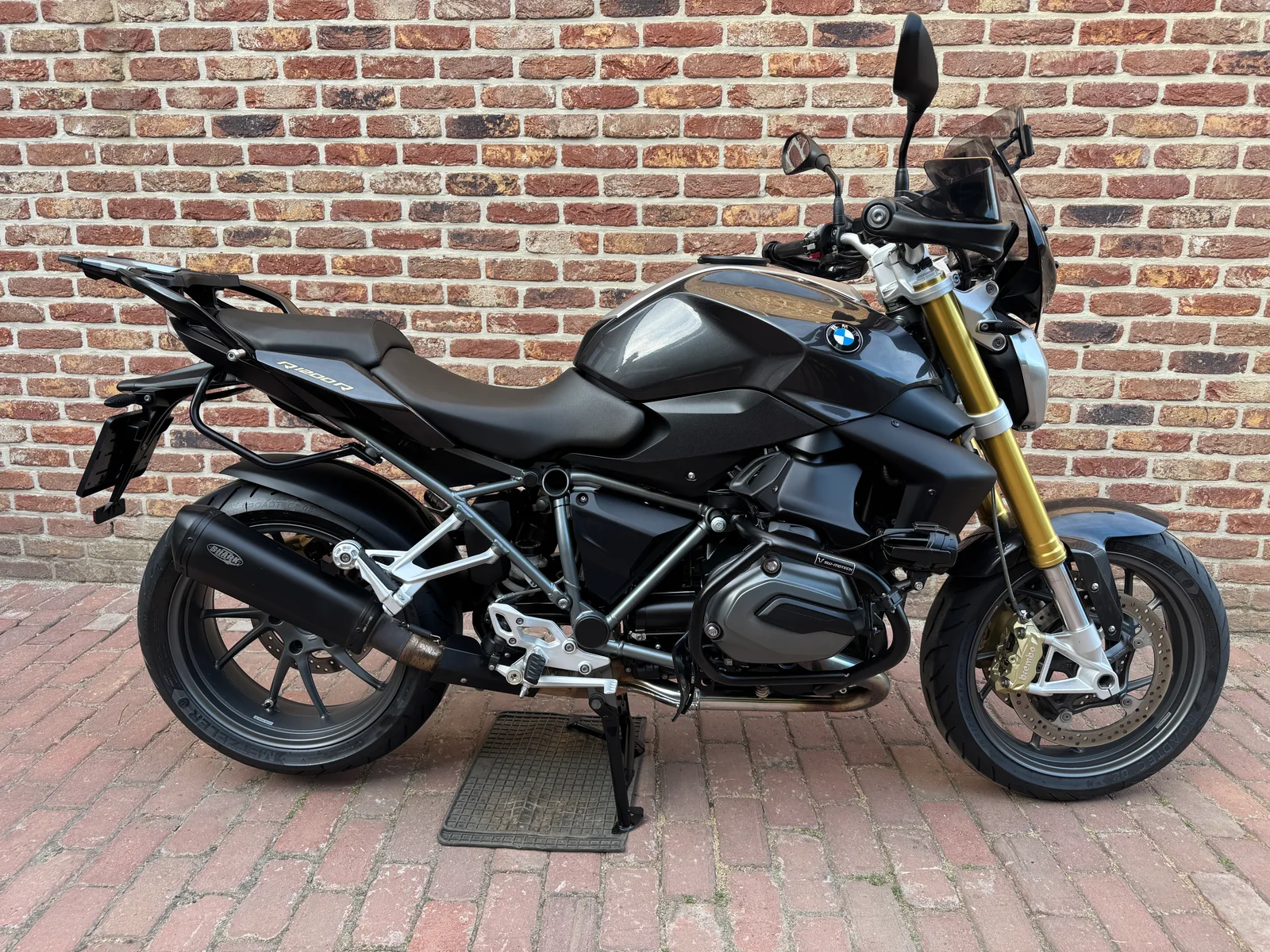 BMW R 1200 R (2015) — foto 1