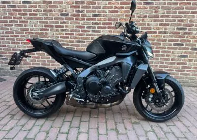 Yamaha MT-09 (2024) — foto 1