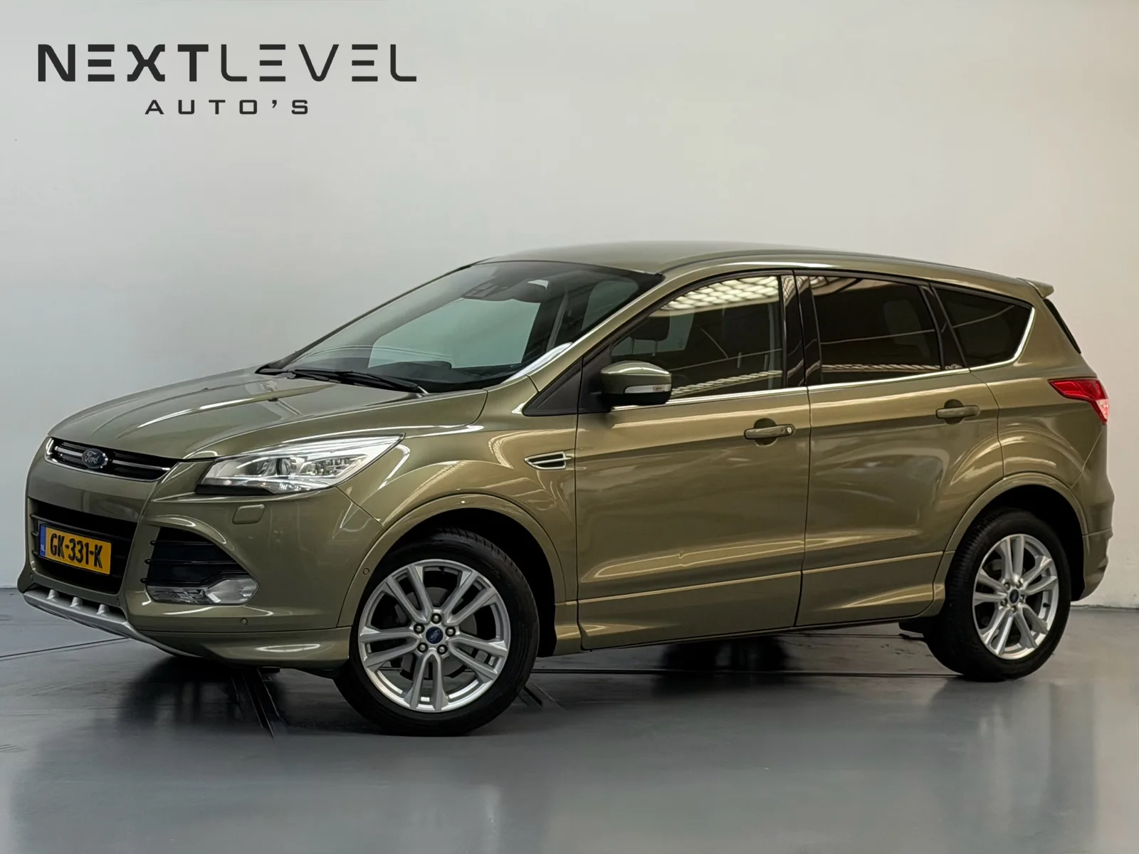 Ford Kuga (2015) — foto 1
