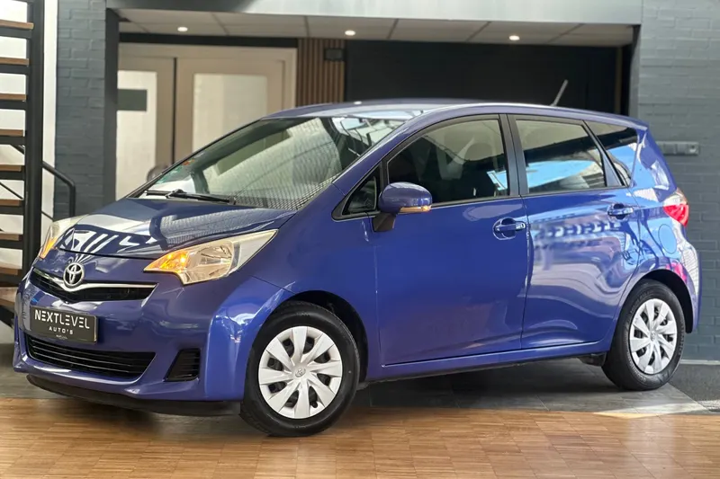 Toyota Verso S (2011)