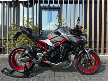 Kawasaki Z900 (2023) — foto 1