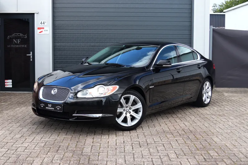 Jaguar XF (2009)