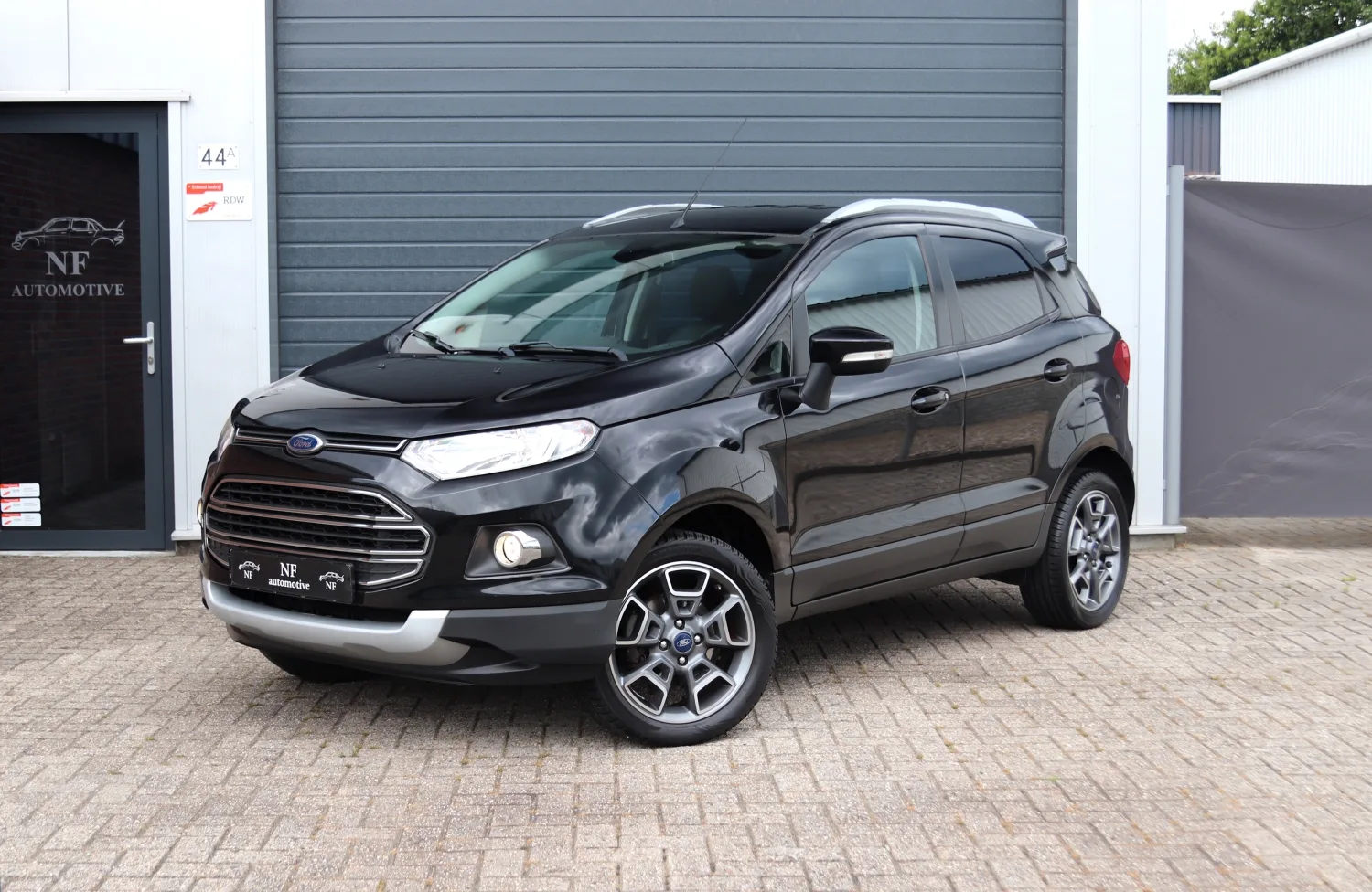 Ford EcoSport (2015) — foto 1